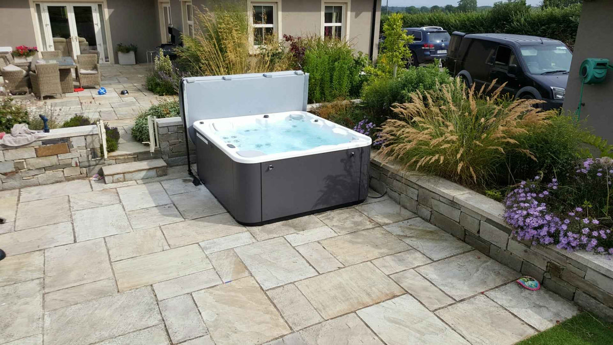 AQUAVIA-COVERLIFTER