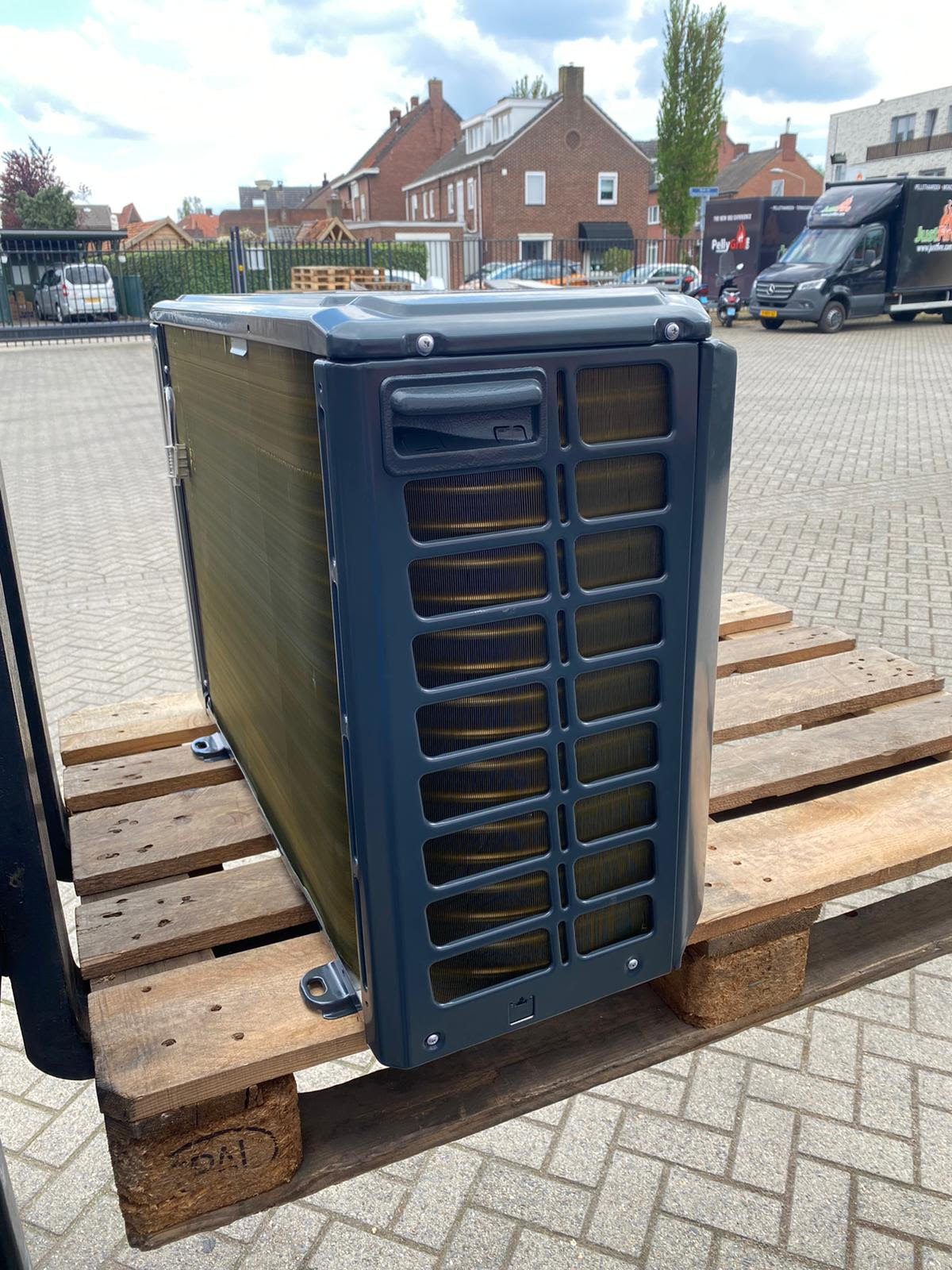 SPUITWERK AIRCO BUITENDEEL (ral kleur)