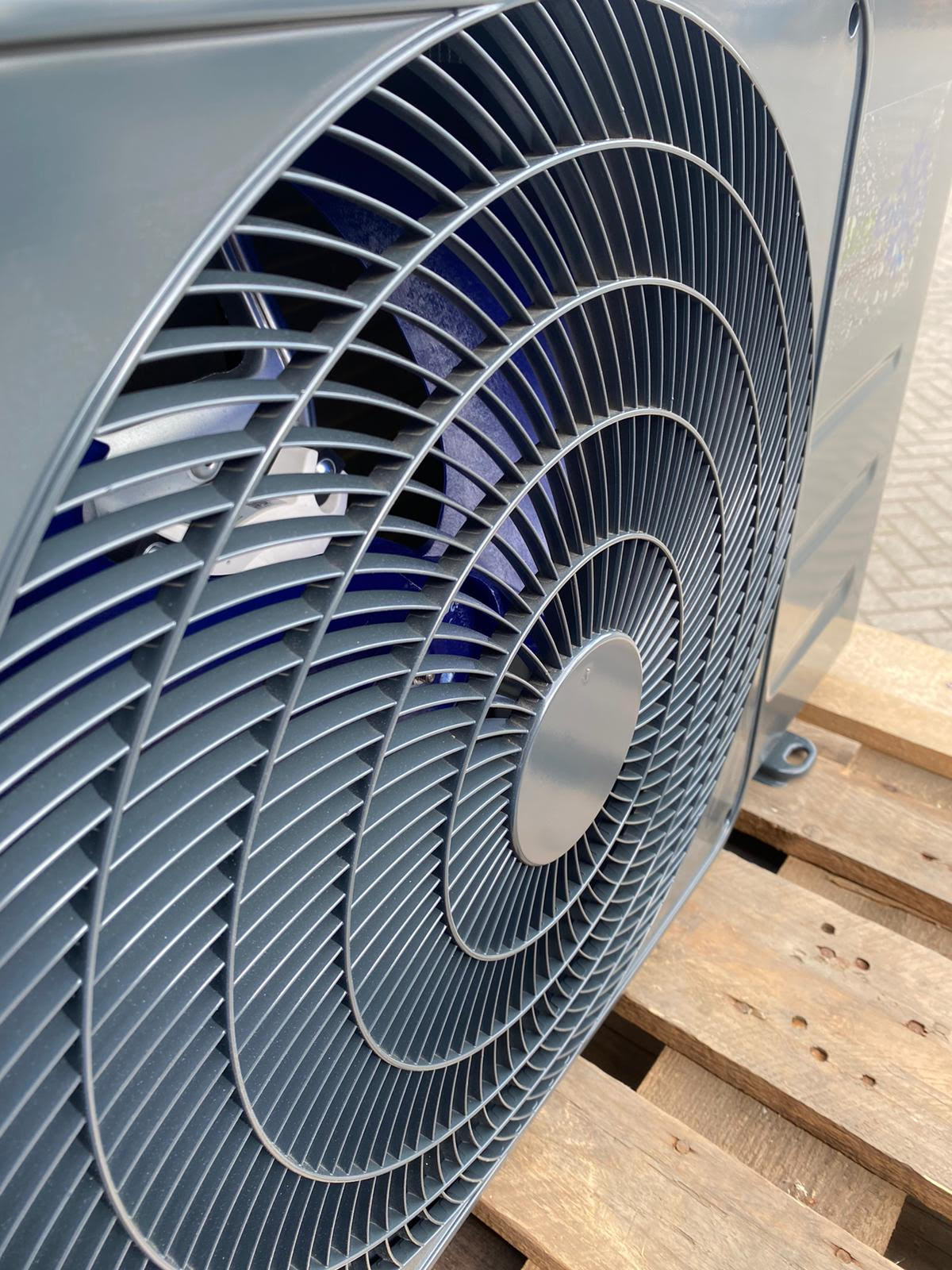 SPUITWERK AIRCO BUITENDEEL (ral kleur)