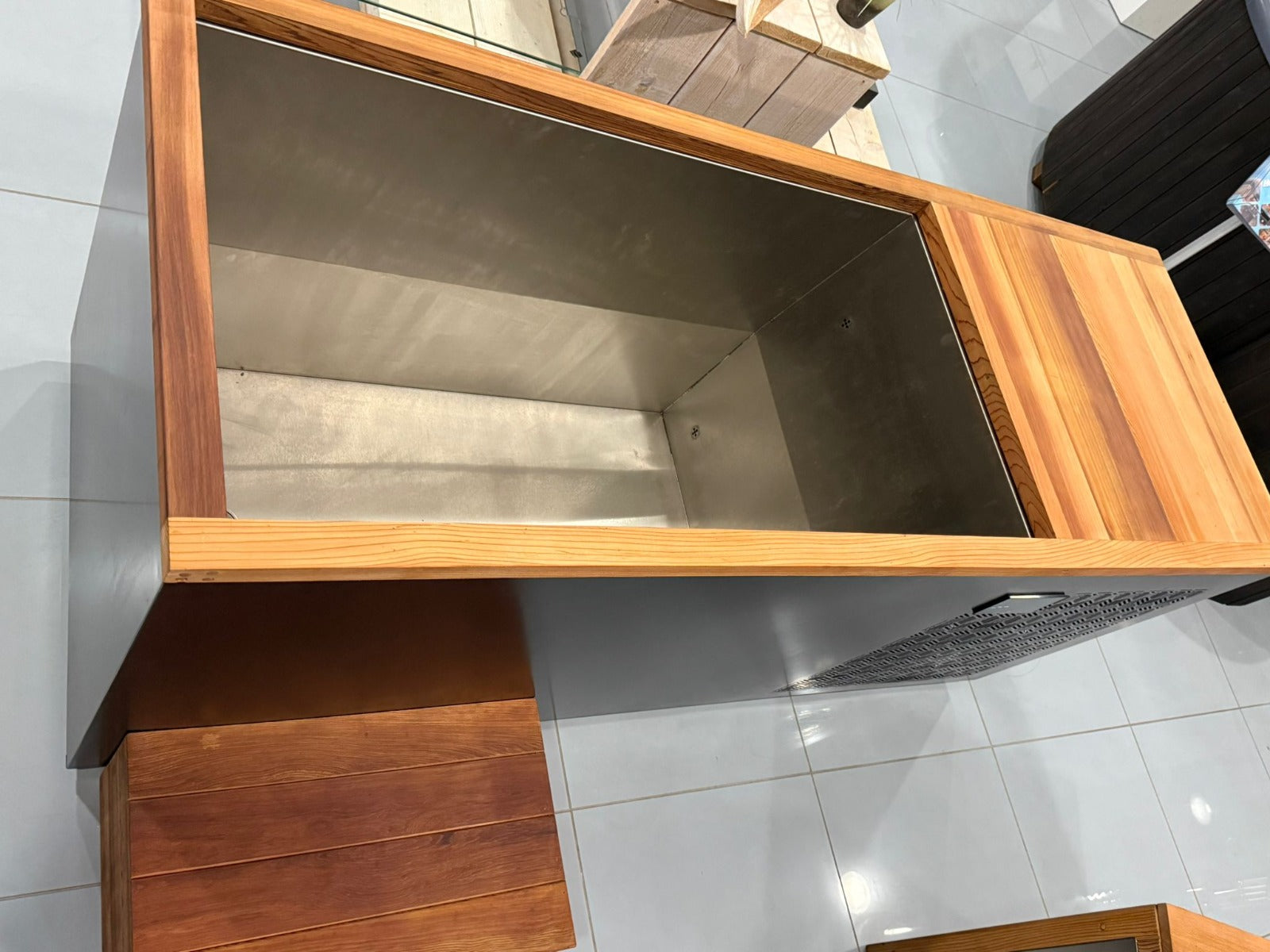 IJSBAD EXCL CHILLER 2PERS