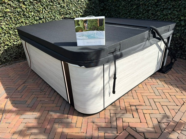 WHIRLPOOLABDECKUNG (ISOLIEREND)