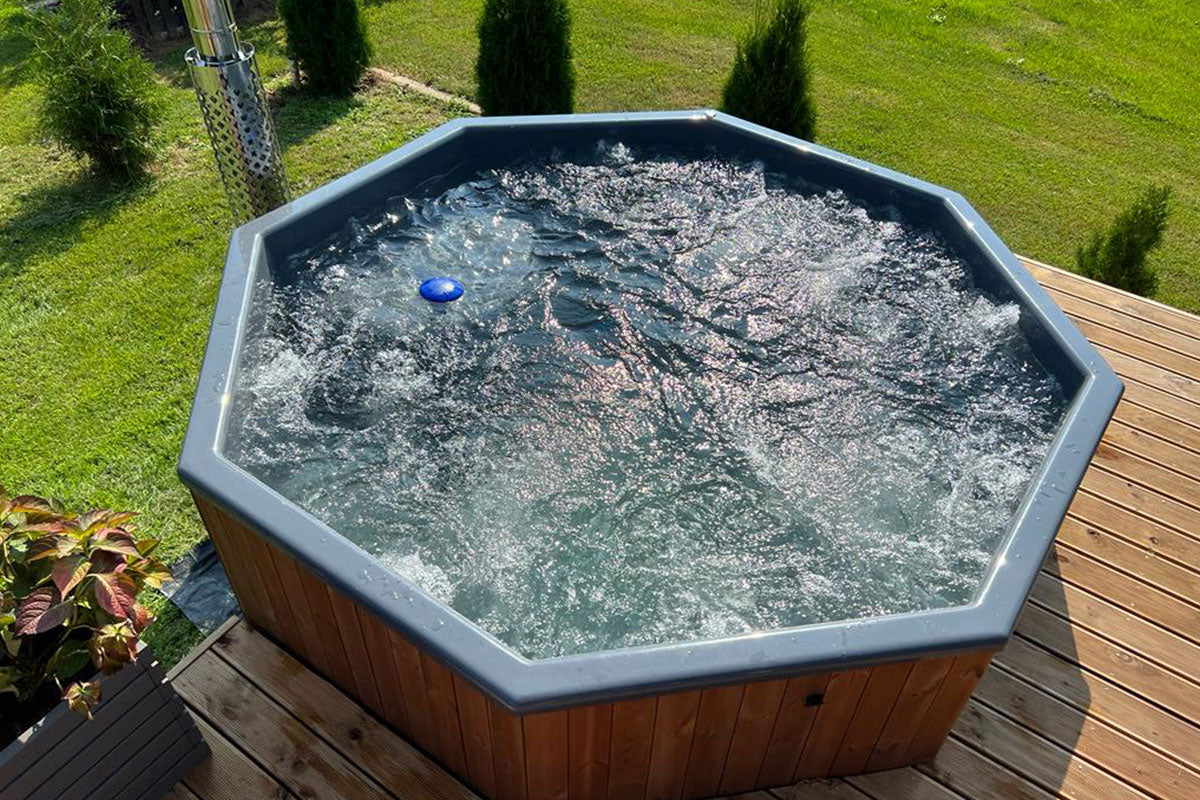 Stockholm Large 10 Persoons Hot Tub