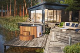 Vilnius Wooden Hot Tub for 6-8 people